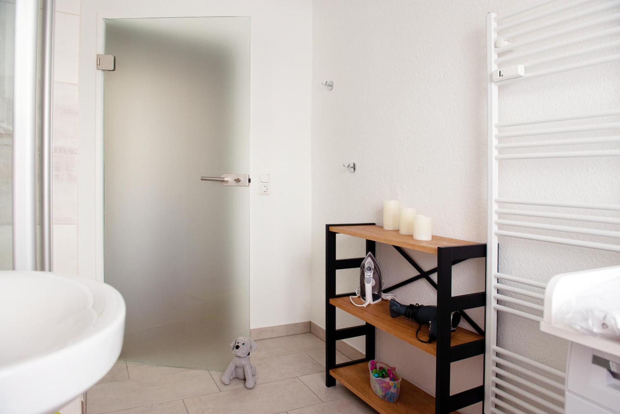 Savor 5 Personen 2 Schlafzimmer Babybett Netflix Balkon Zentrum *