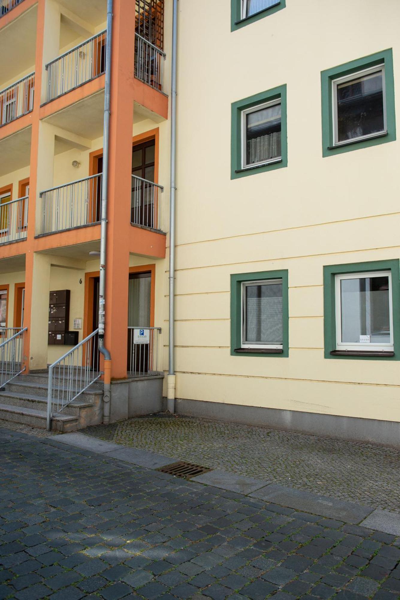 Savor 5 Personen 2 Schlafzimmer Babybett Netflix Balkon Zentrum Apartment