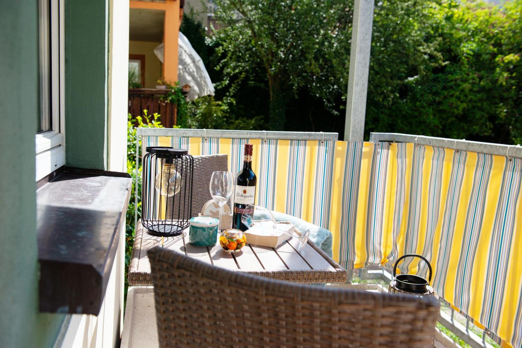 Savor 5 Personen 2 Schlafzimmer Babybett Netflix Balkon Zentrum *
